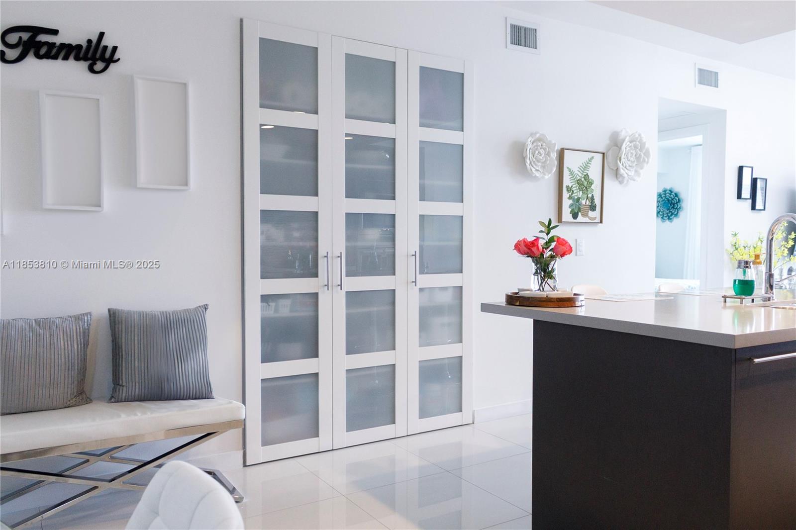 MIDTOWN AT DORAL - Residential