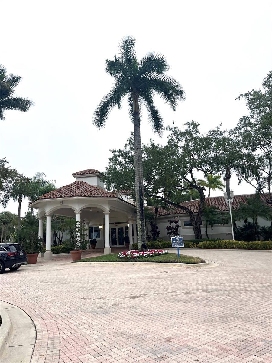 PEMBROKE ISLES 1 - Residential Lease