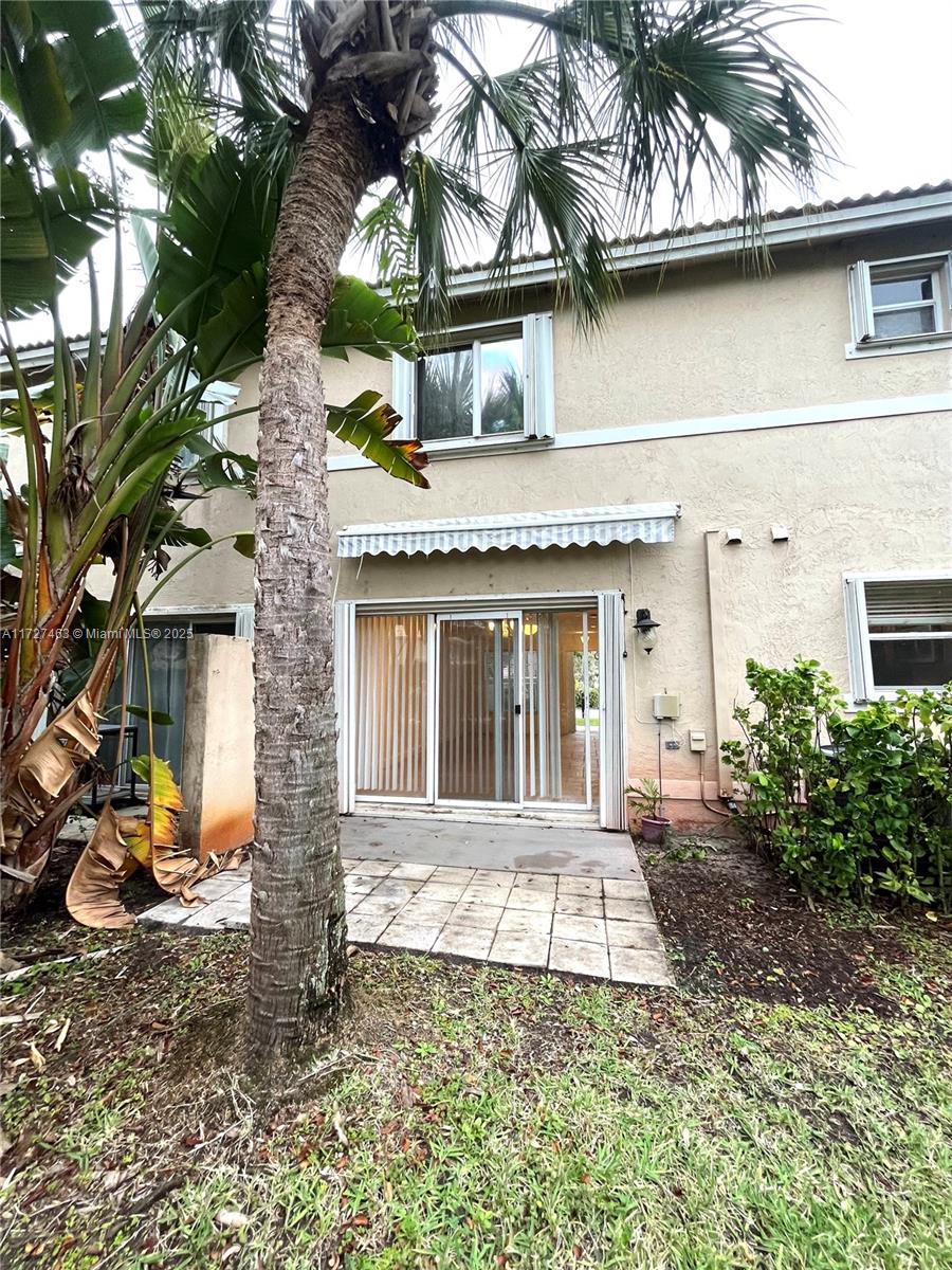 PEMBROKE ISLES 1 - Residential Lease