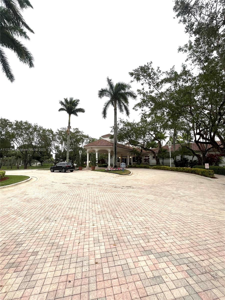 PEMBROKE ISLES 1 - Residential Lease