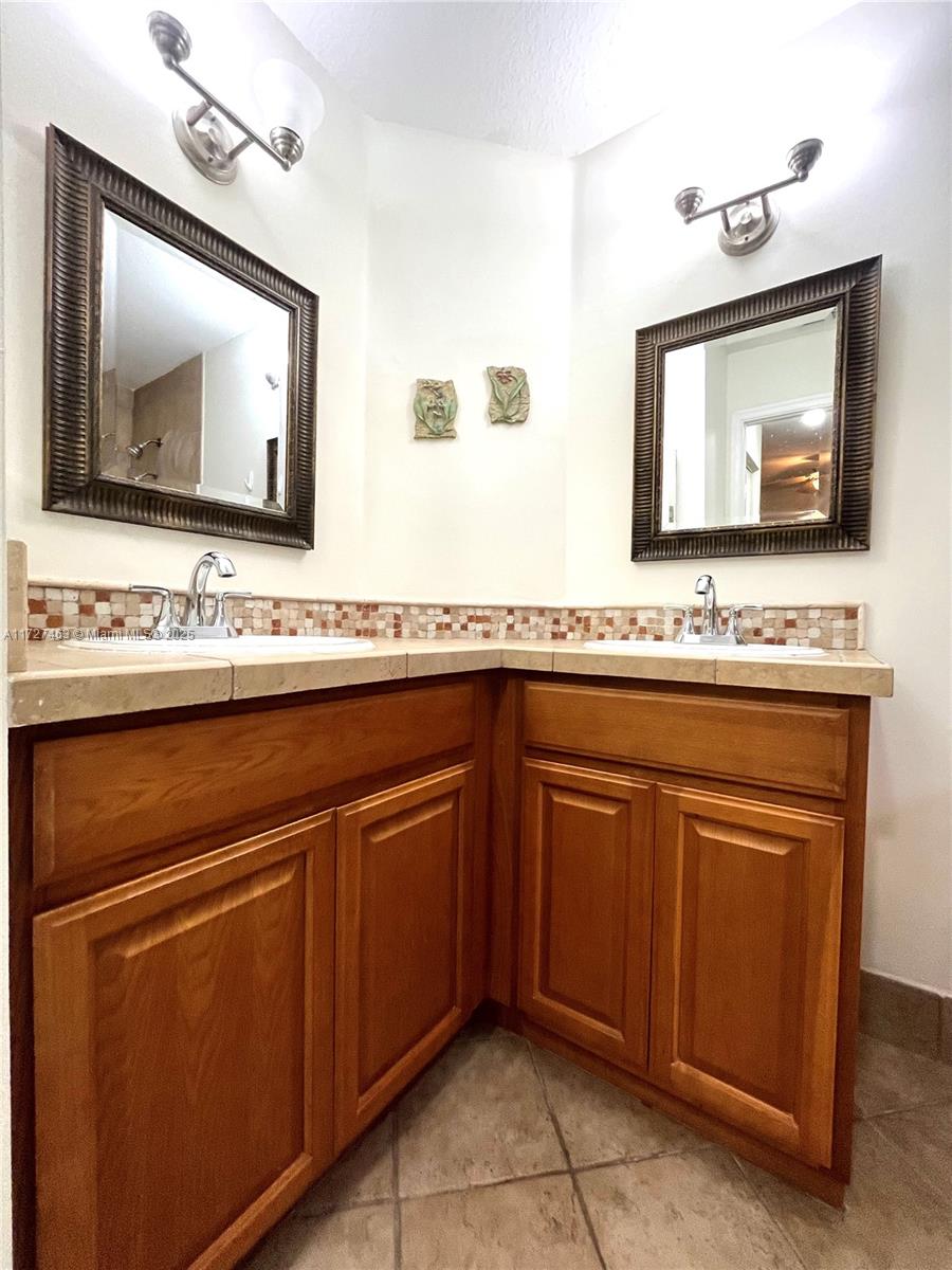 PEMBROKE ISLES 1 - Residential Lease