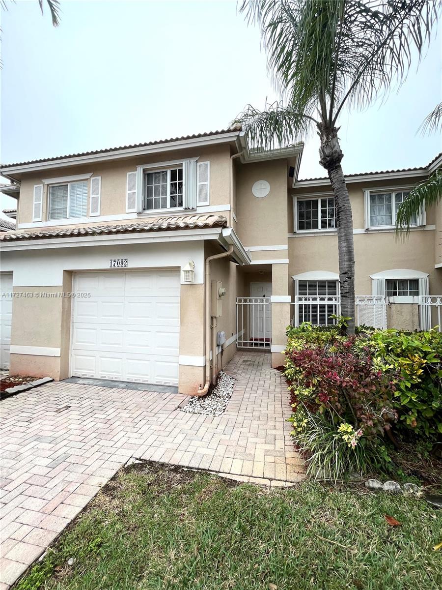 PEMBROKE ISLES 1 - Residential Lease