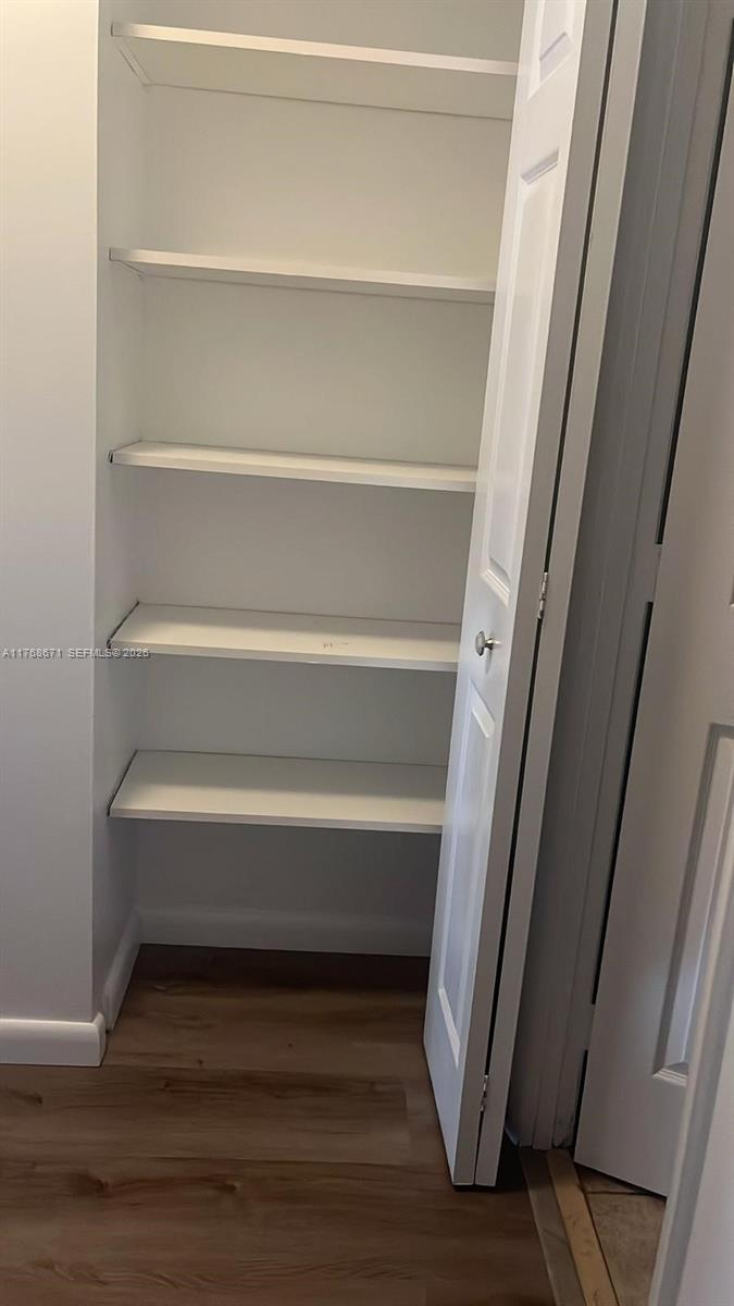 COMMODORE PLAZA CONDO - Residential