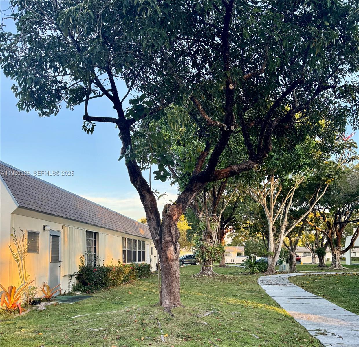 GREEN HILLS PARK WEST NO - Residential