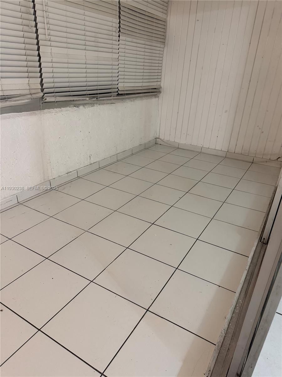 GREEN HILLS PARK WEST NO - Residential