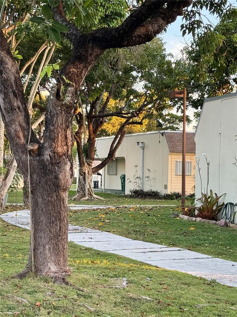 GREEN HILLS PARK WEST NO - Residential