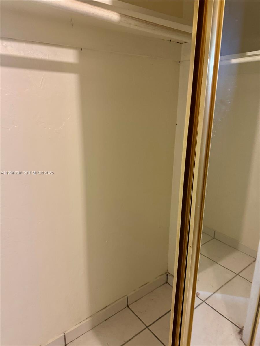 GREEN HILLS PARK WEST NO - Residential