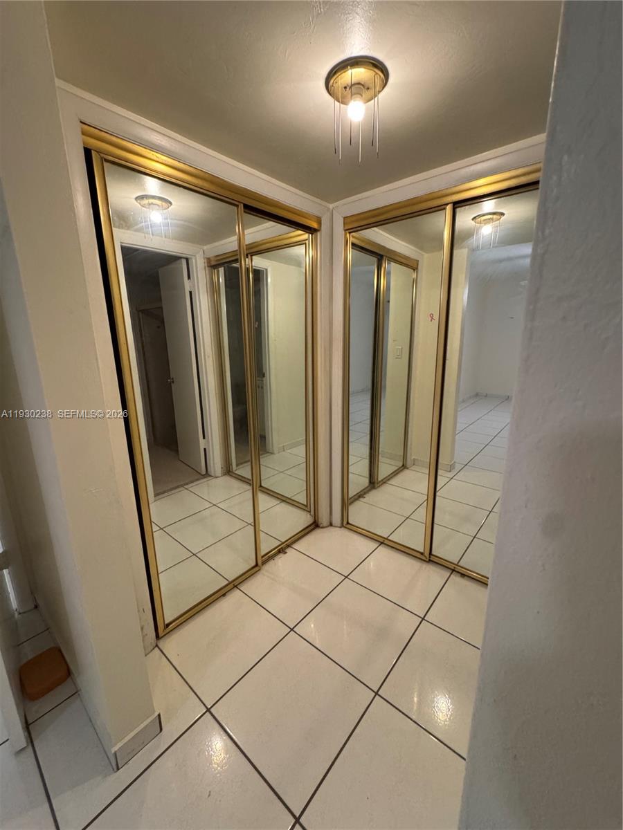 GREEN HILLS PARK WEST NO - Residential