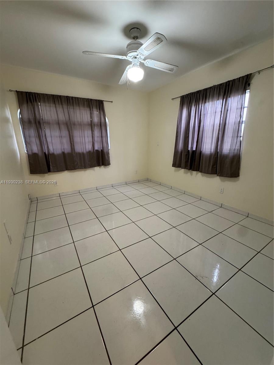 GREEN HILLS PARK WEST NO - Residential