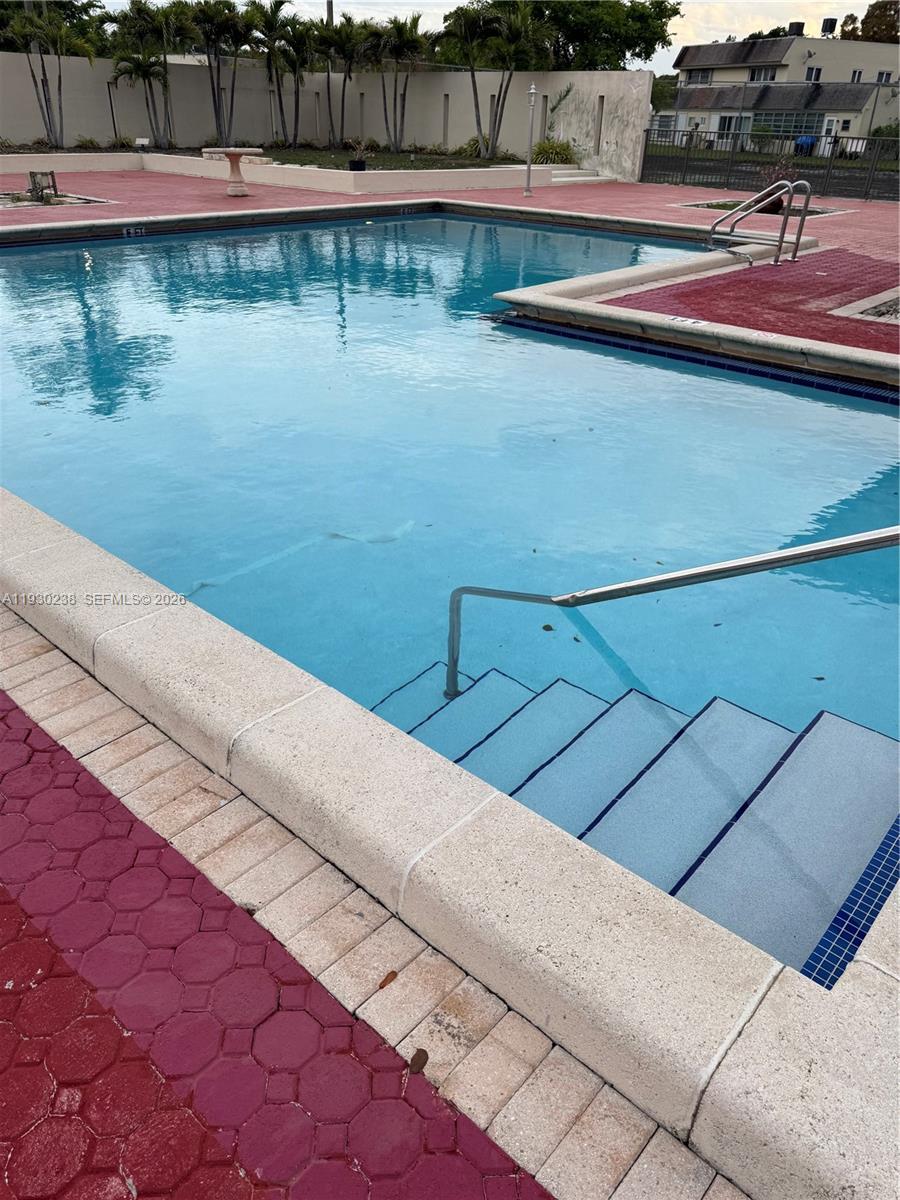 GREEN HILLS PARK WEST NO - Residential