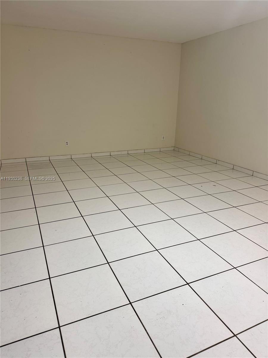 GREEN HILLS PARK WEST NO - Residential