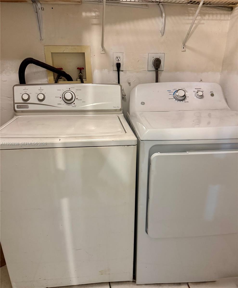 GREEN HILLS PARK WEST NO - Residential