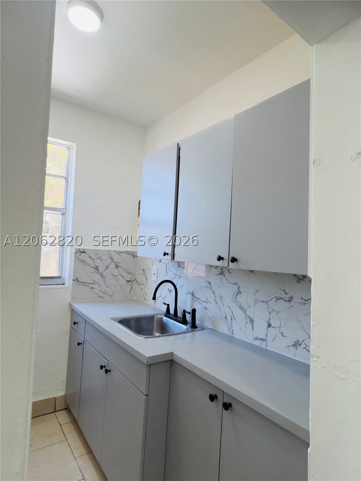 1560 SW 5th St 4
