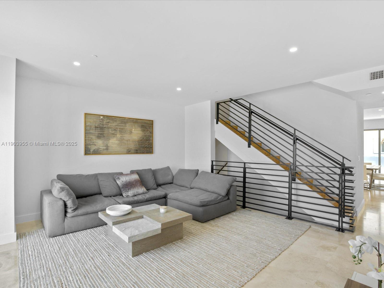 NORMANDY GOLF COURSE SUB - Residential Lease