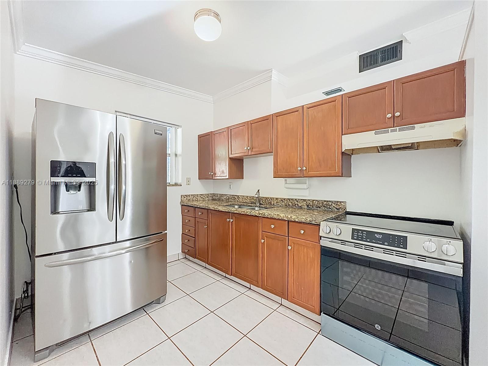 POMPANO BEACH HIGHLANDS 5 - Residential Lease