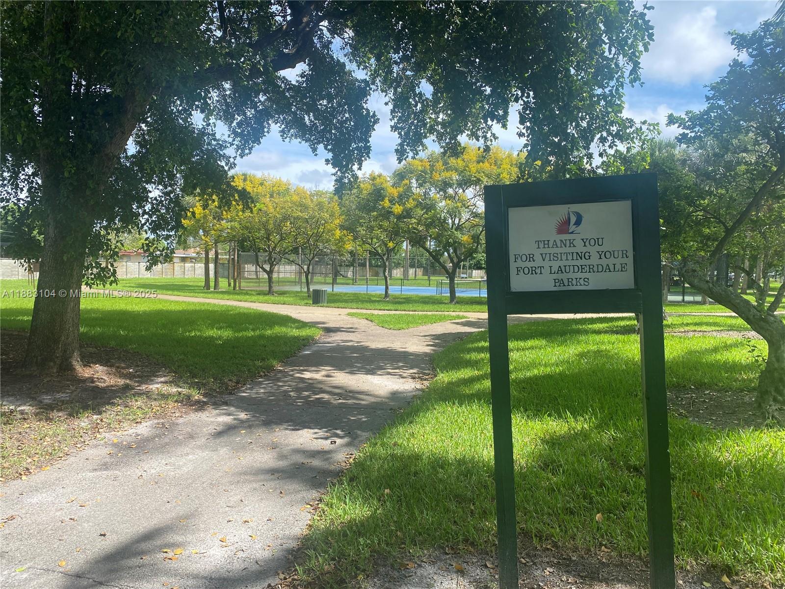 BREEZYWAY MANOR - Residential