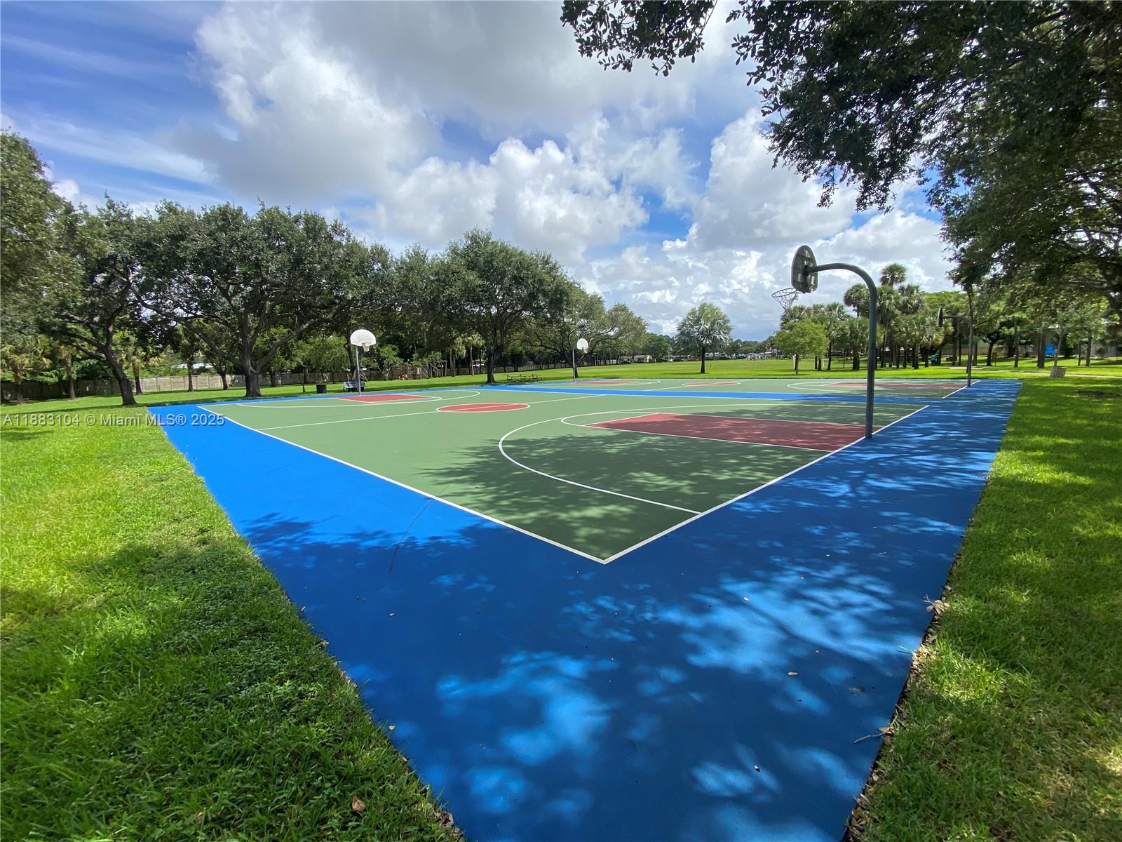 BREEZYWAY MANOR - Residential