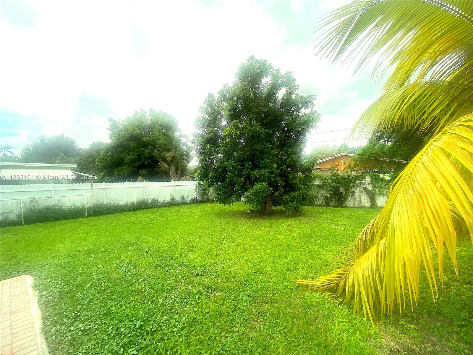 BREEZYWAY MANOR - Residential