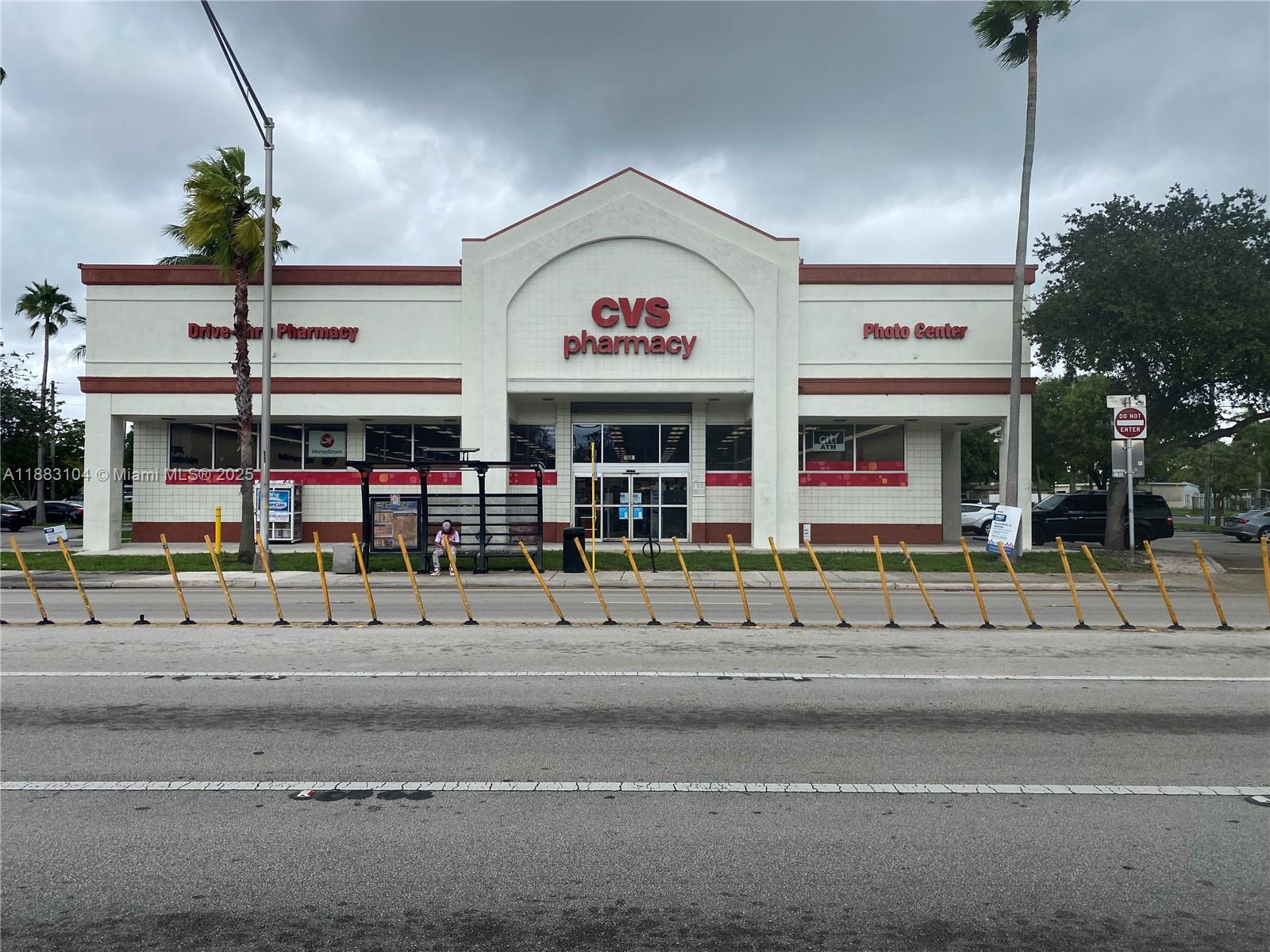 BREEZYWAY MANOR - Residential