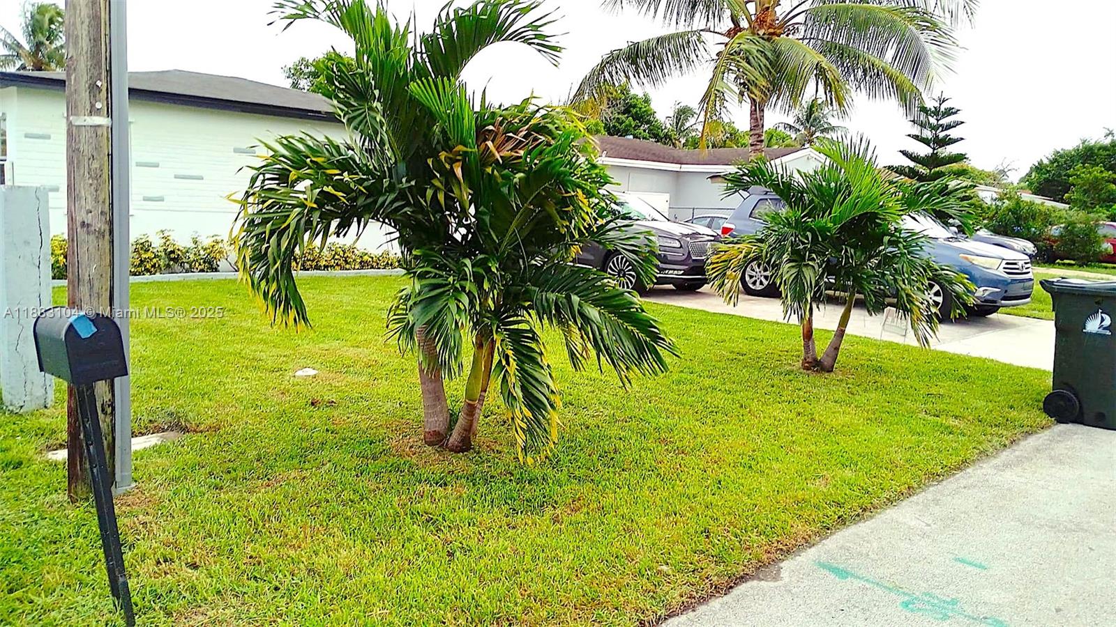 BREEZYWAY MANOR - Residential