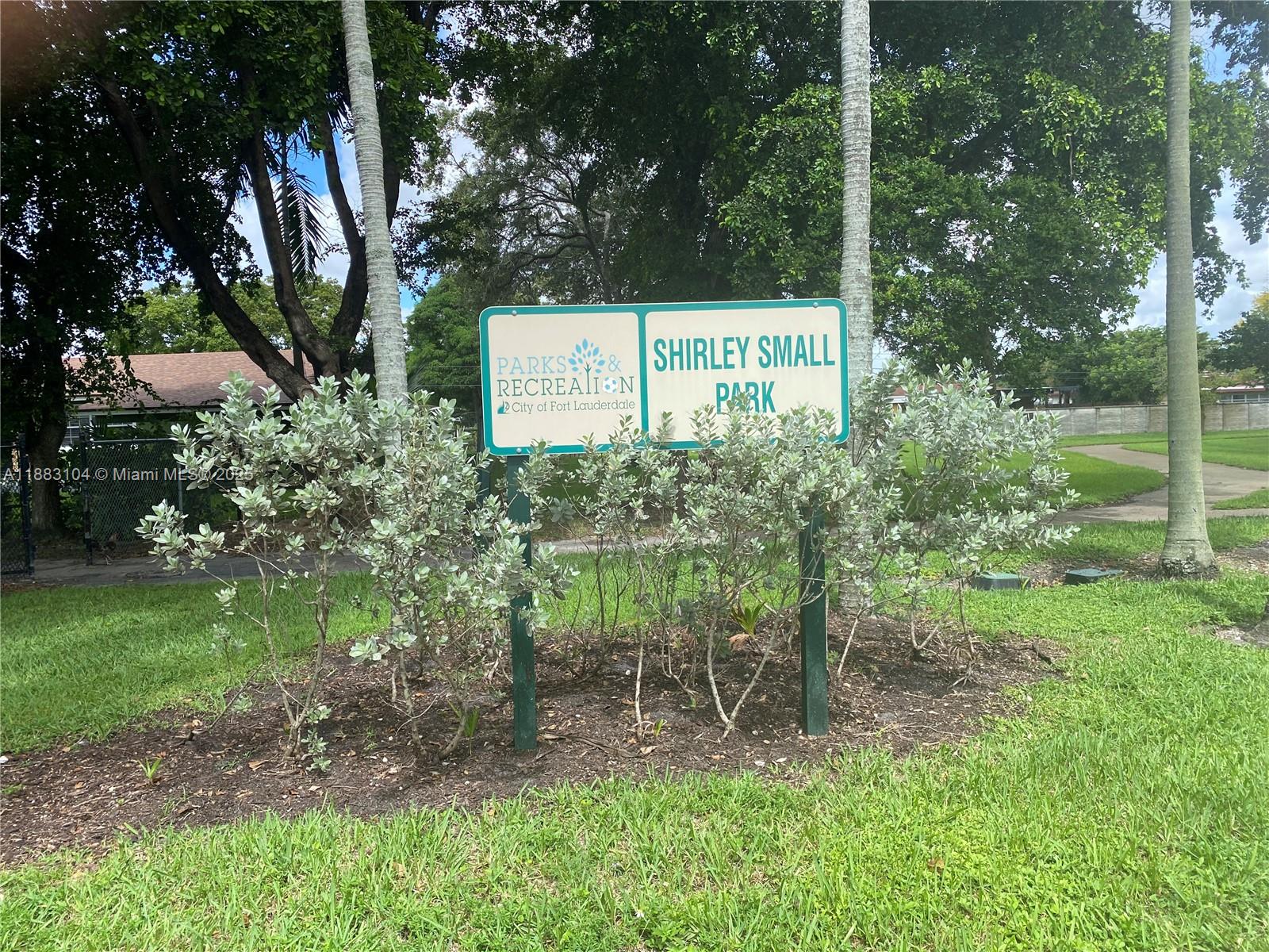 BREEZYWAY MANOR - Residential