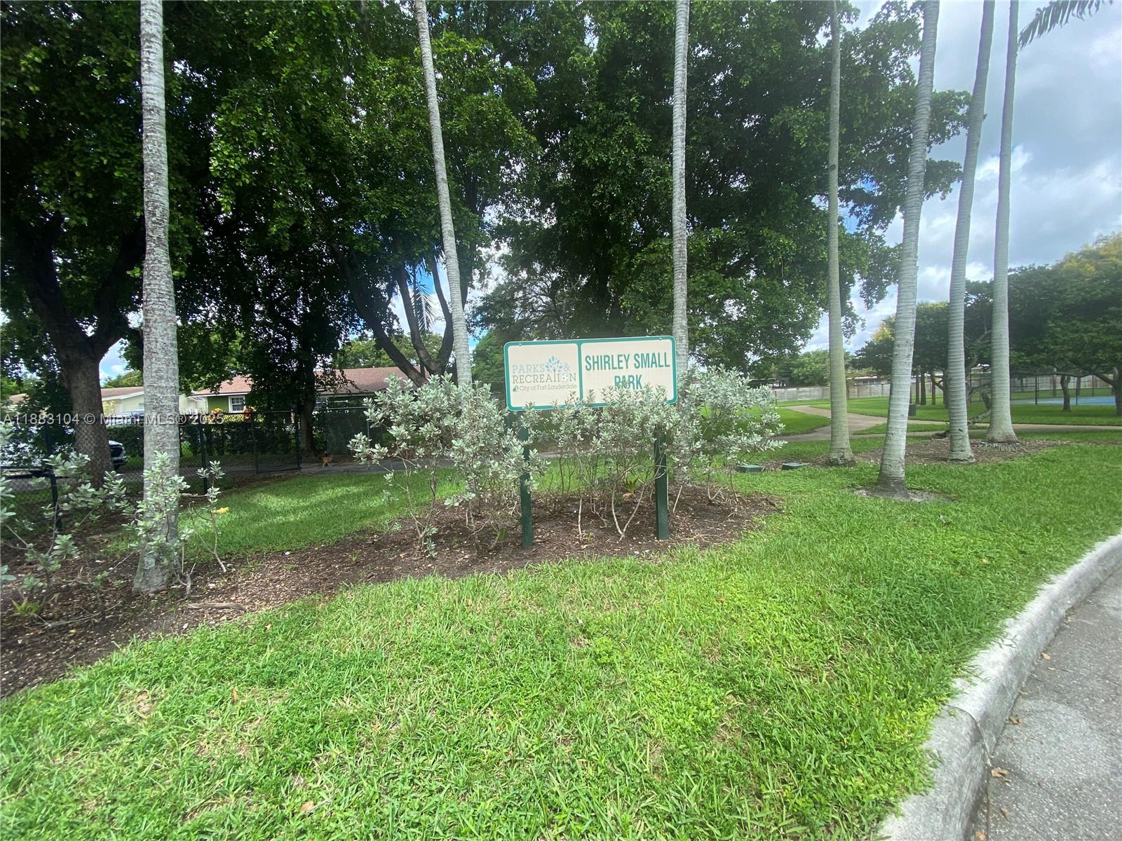 BREEZYWAY MANOR - Residential
