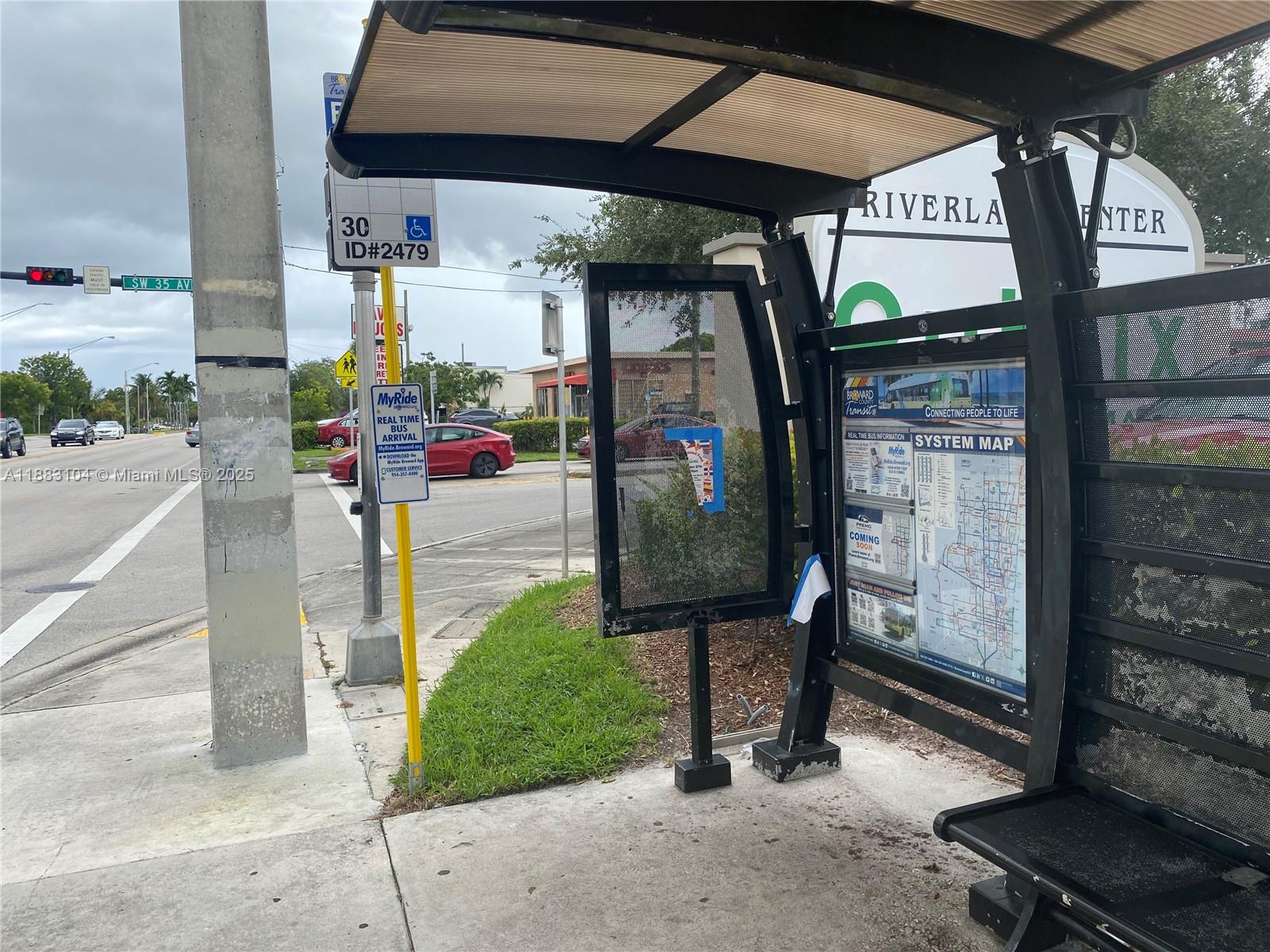 BREEZYWAY MANOR - Residential