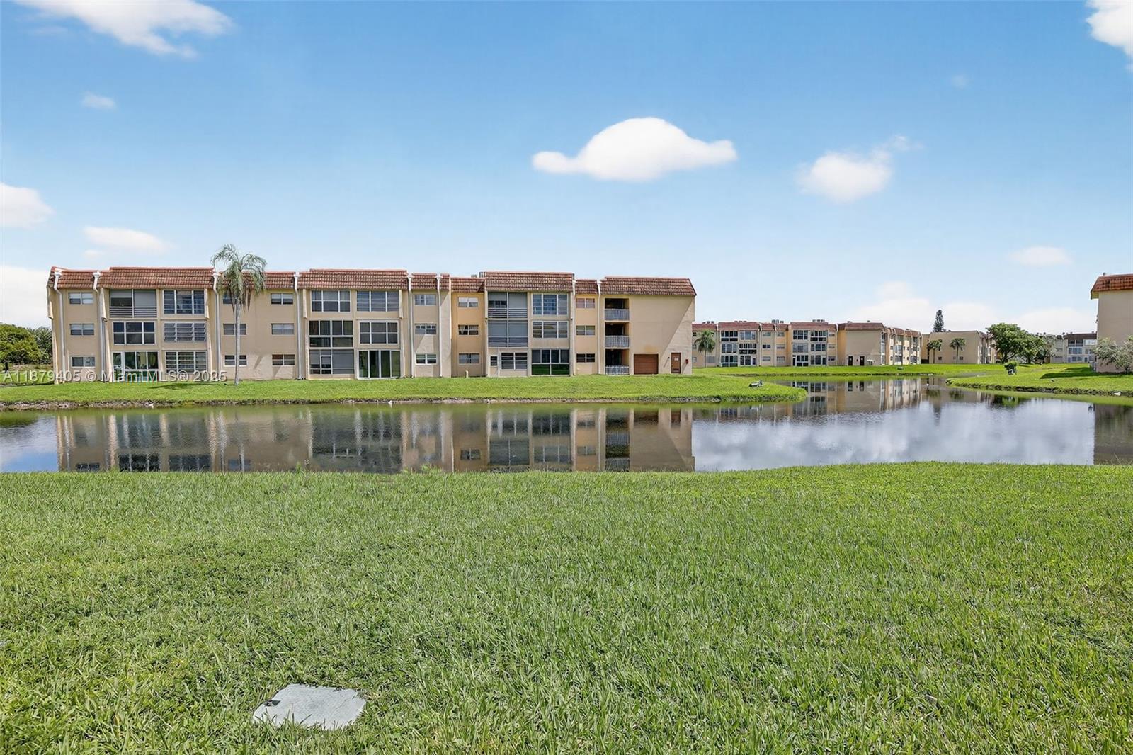 SUNRISE LAKES 87 CONDO - Residential