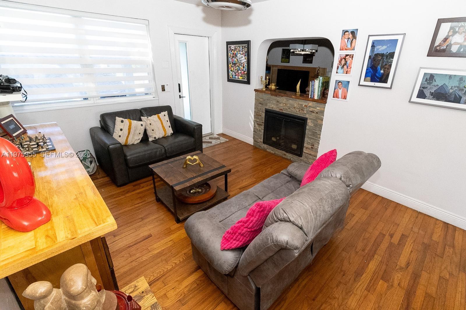 CLEVELAND TERRACE - Residential