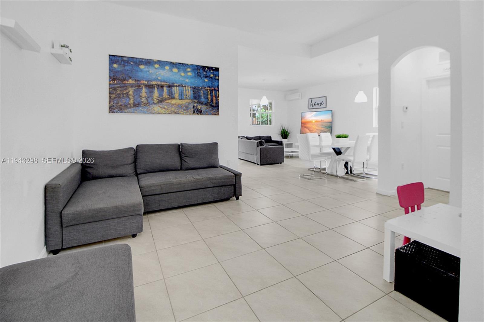 VENTANAS AT HOMESTEAD - Residential