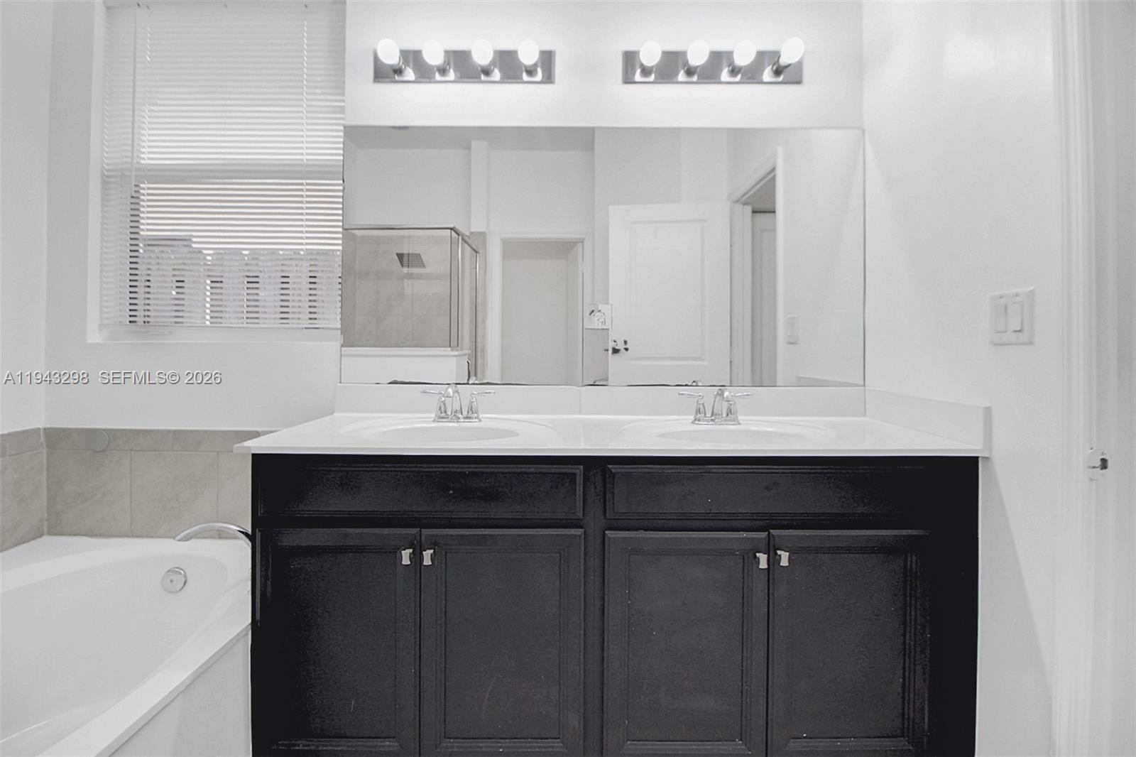 VENTANAS AT HOMESTEAD - Residential