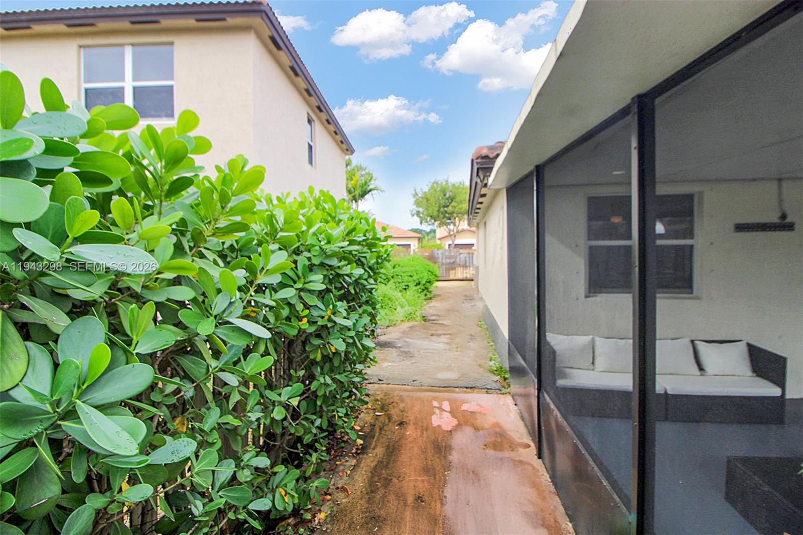 VENTANAS AT HOMESTEAD - Residential