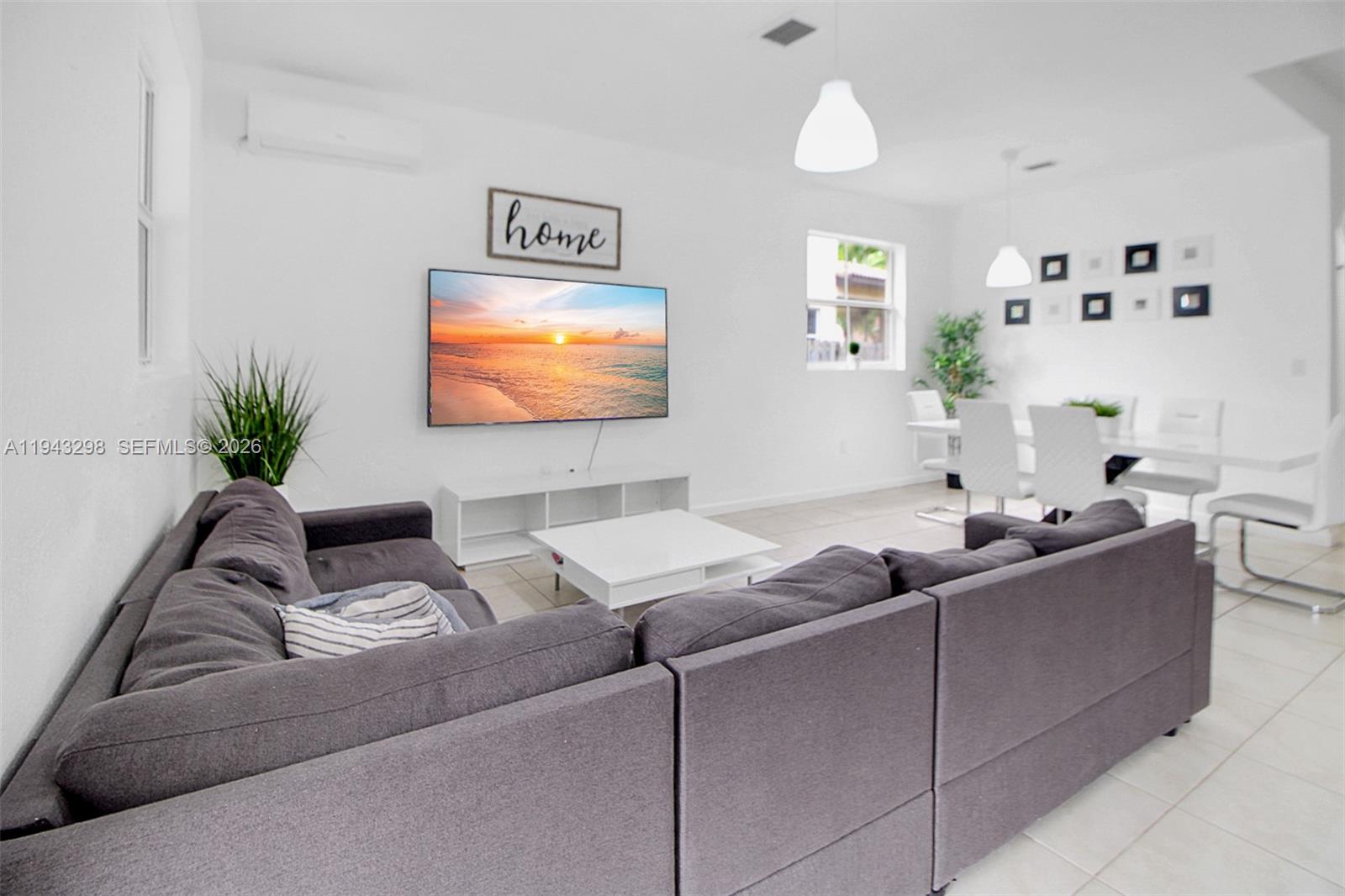 VENTANAS AT HOMESTEAD - Residential