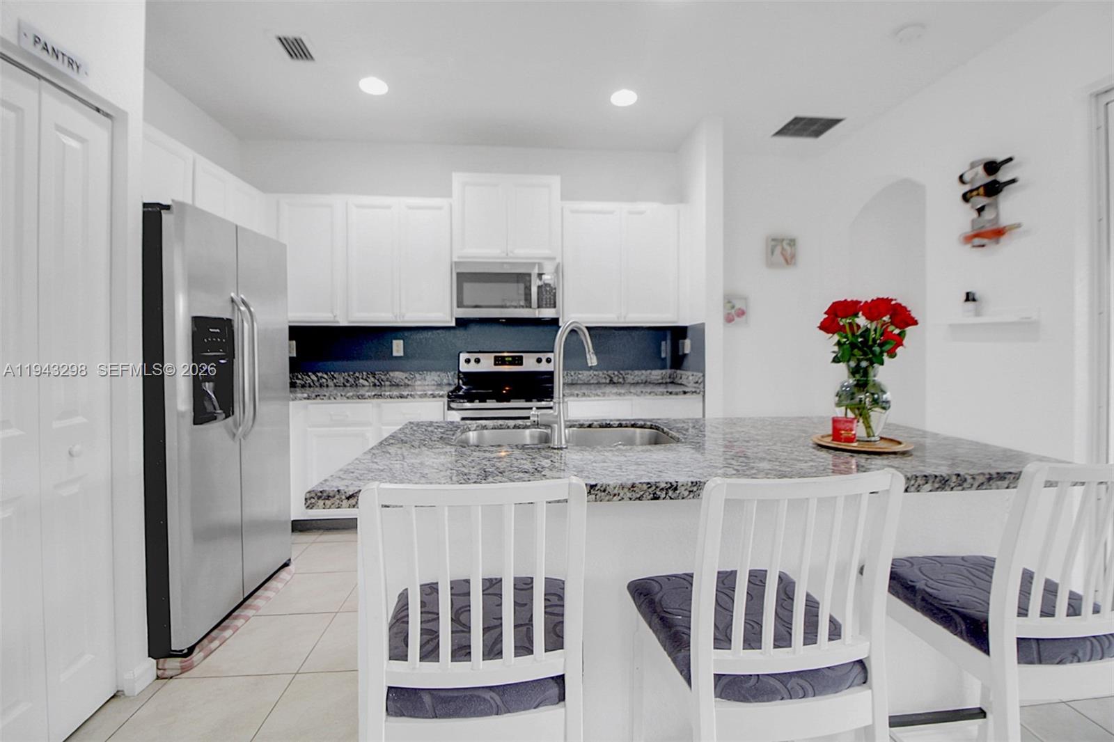 VENTANAS AT HOMESTEAD - Residential