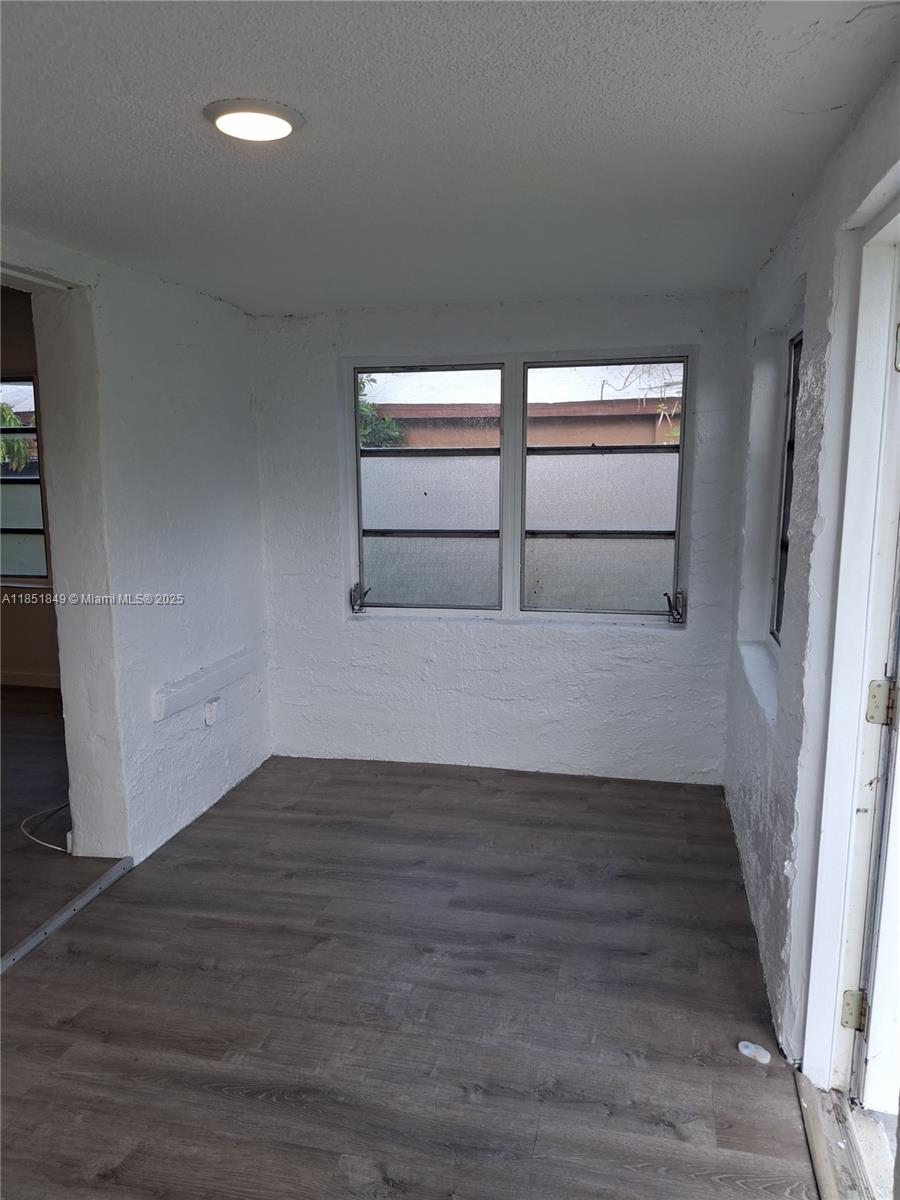 1260 NW 45th St