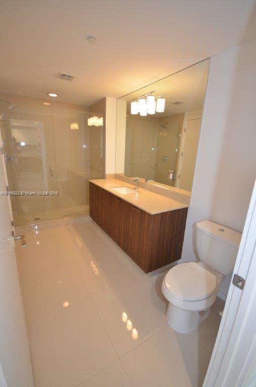 5300 Paseo - Residential Lease