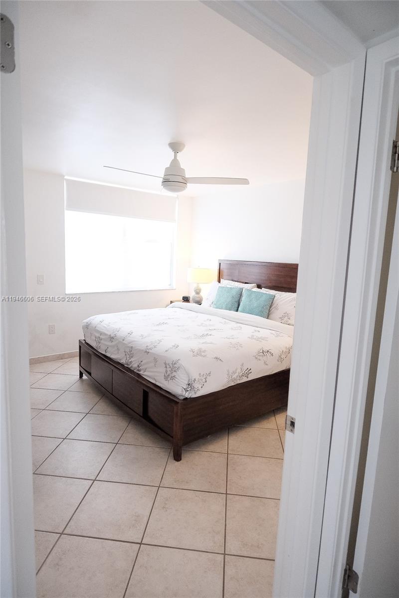 THE YACHT CLUB AT AVENTUR - Residential