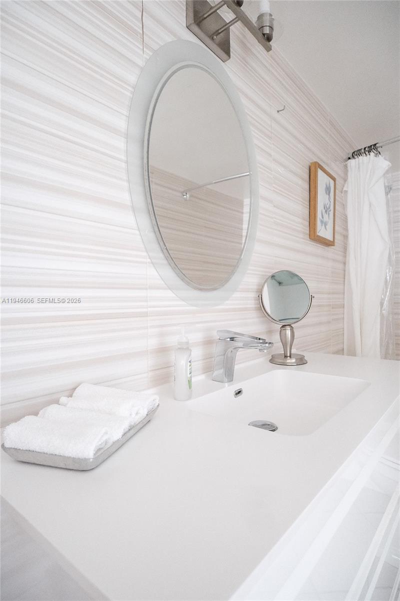 THE YACHT CLUB AT AVENTUR - Residential