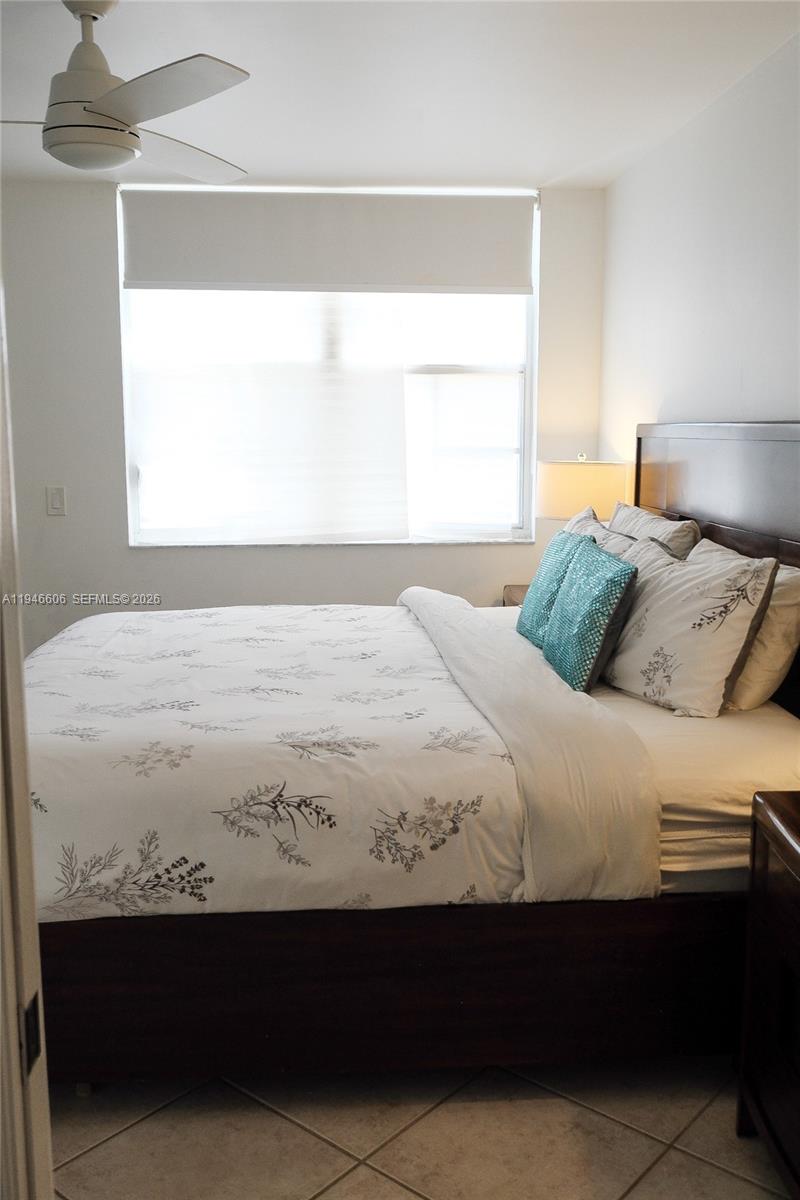 THE YACHT CLUB AT AVENTUR - Residential