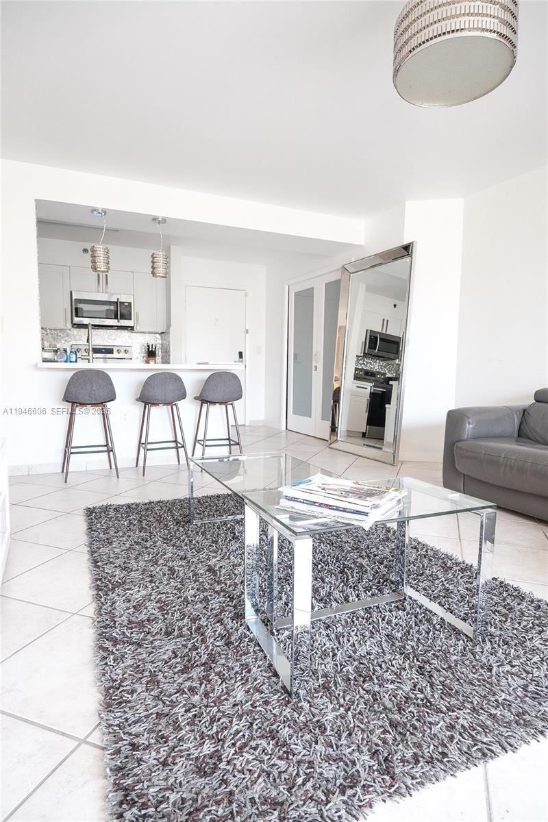 THE YACHT CLUB AT AVENTUR - Residential