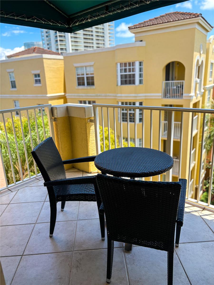THE YACHT CLUB AT AVENTUR - Residential