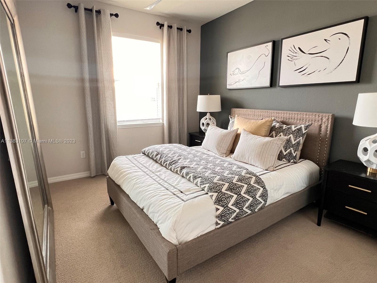 HILLCREST COUNTRY CLUB NO - Residential Lease