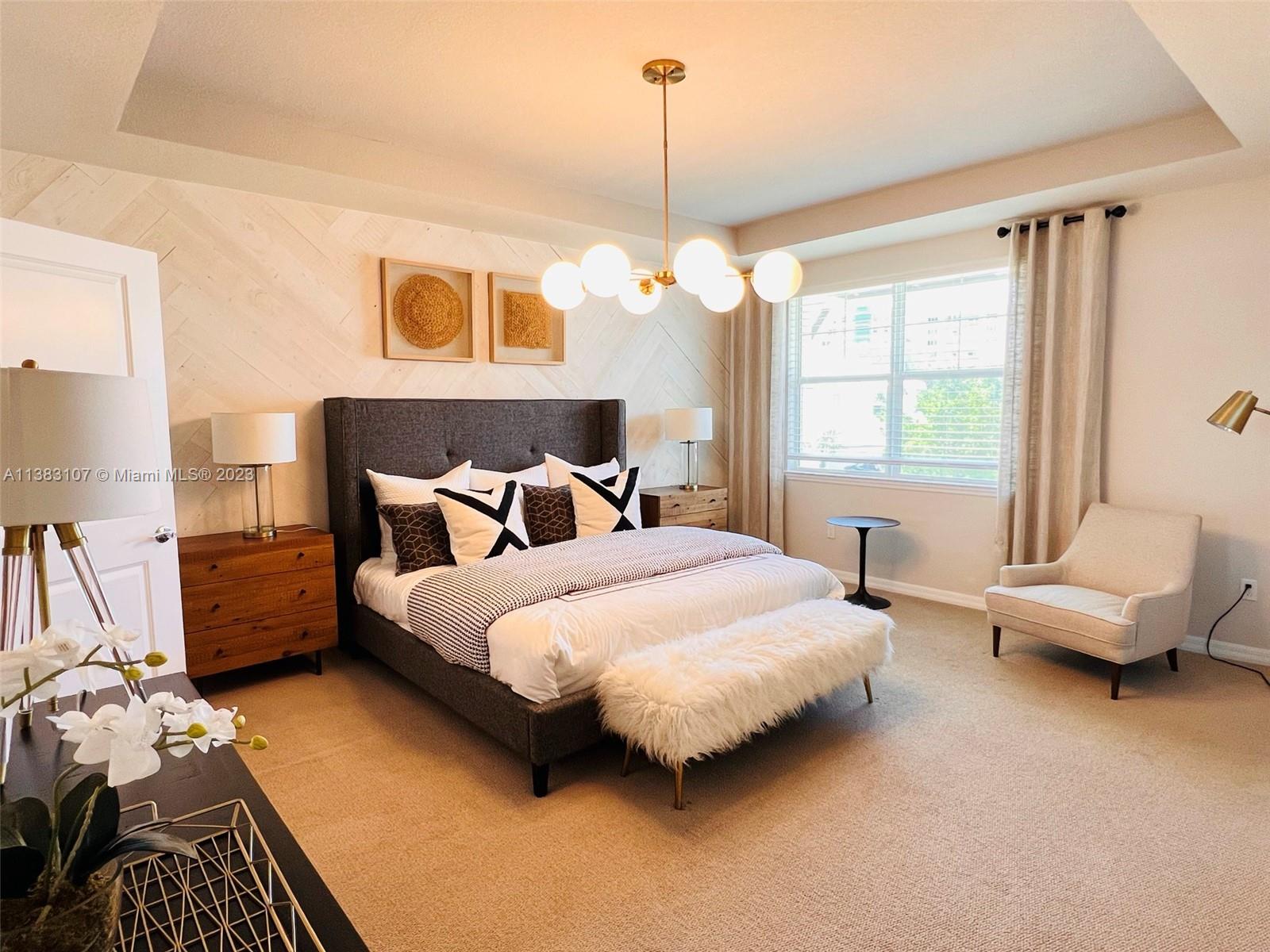 HILLCREST COUNTRY CLUB NO - Residential Lease