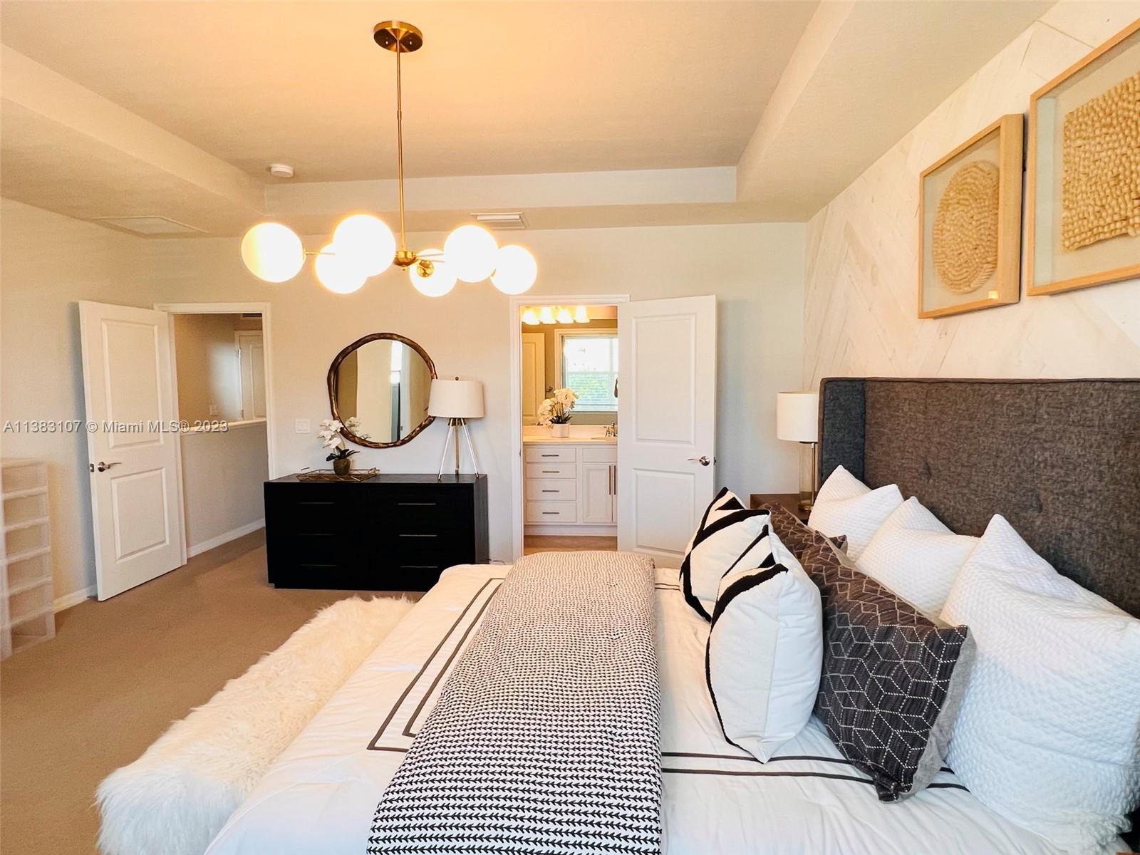 HILLCREST COUNTRY CLUB NO - Residential Lease