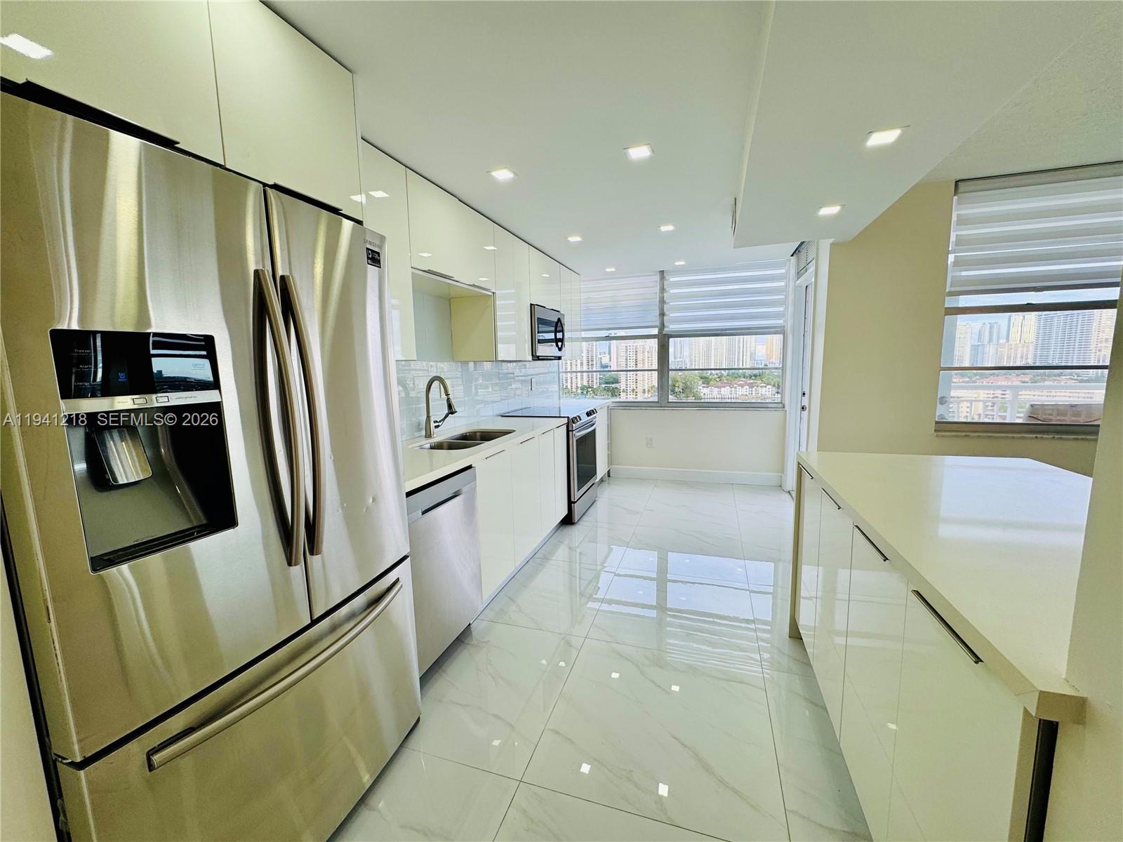 DEL PRADO MARINA - Residential