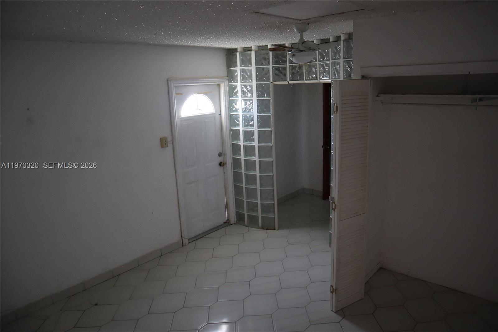 SNAPPER CREEK VILLAS - Residential