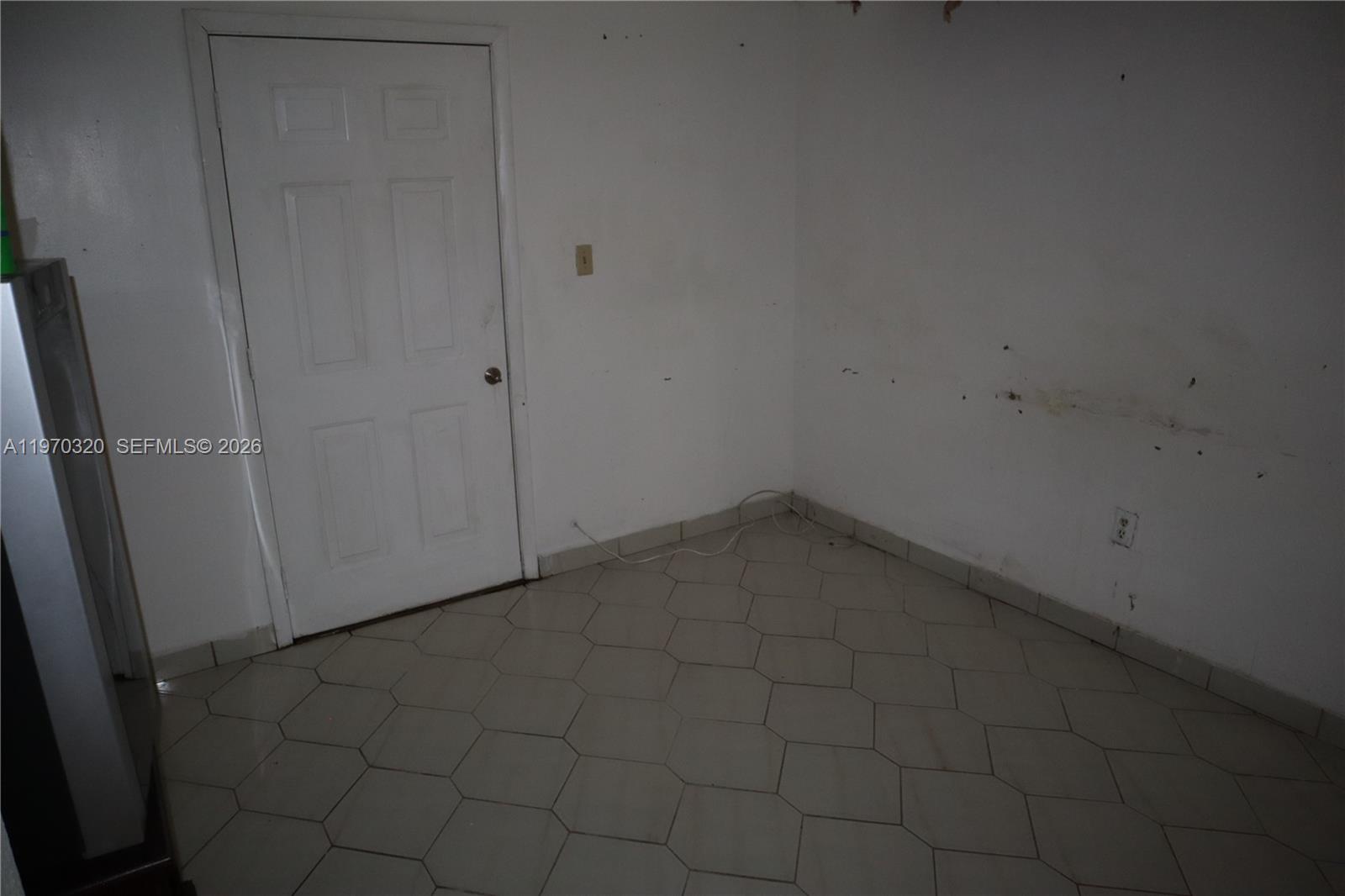 SNAPPER CREEK VILLAS - Residential