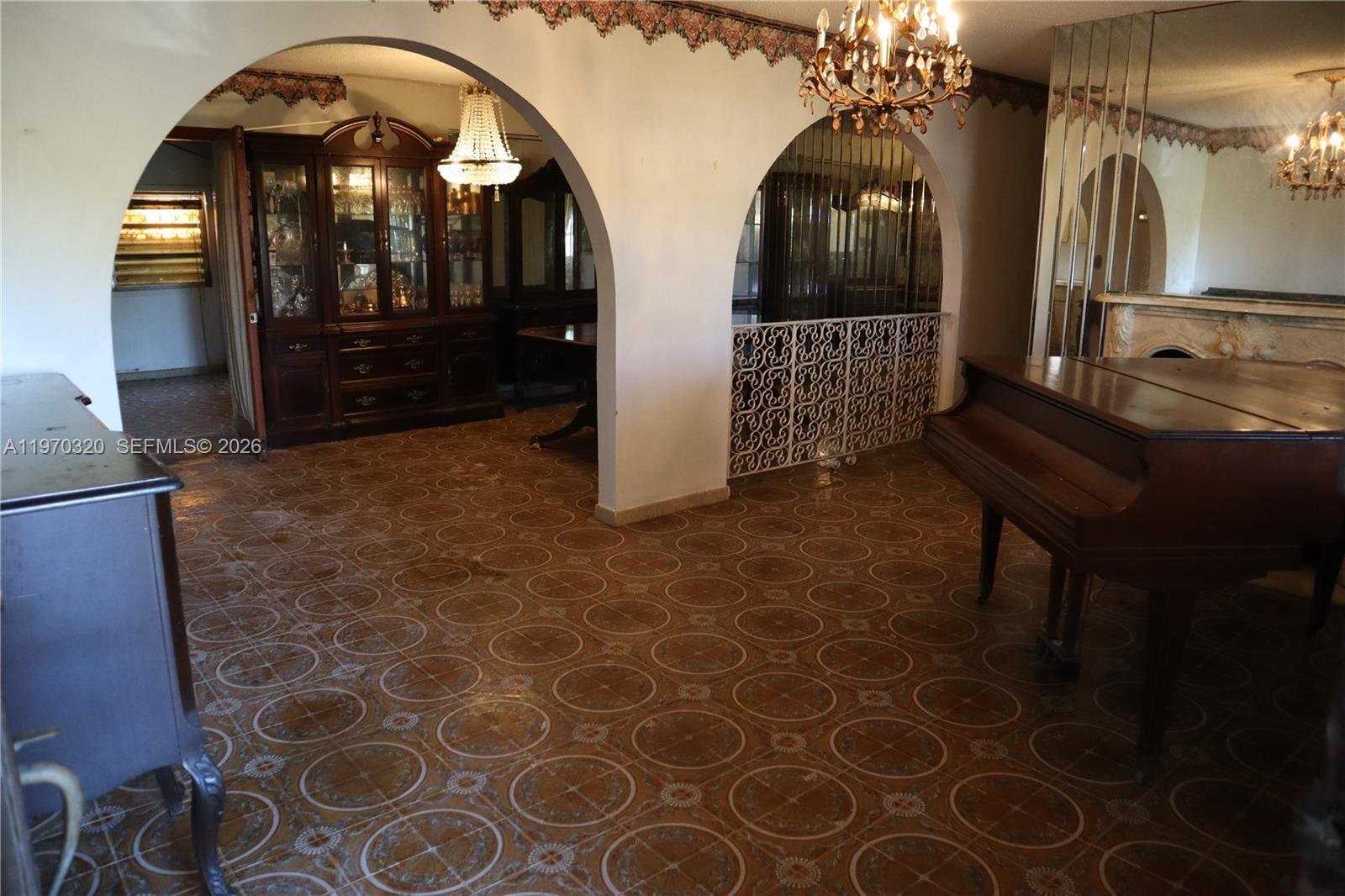 SNAPPER CREEK VILLAS - Residential