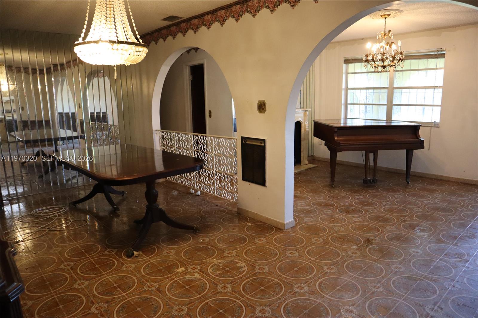 SNAPPER CREEK VILLAS - Residential