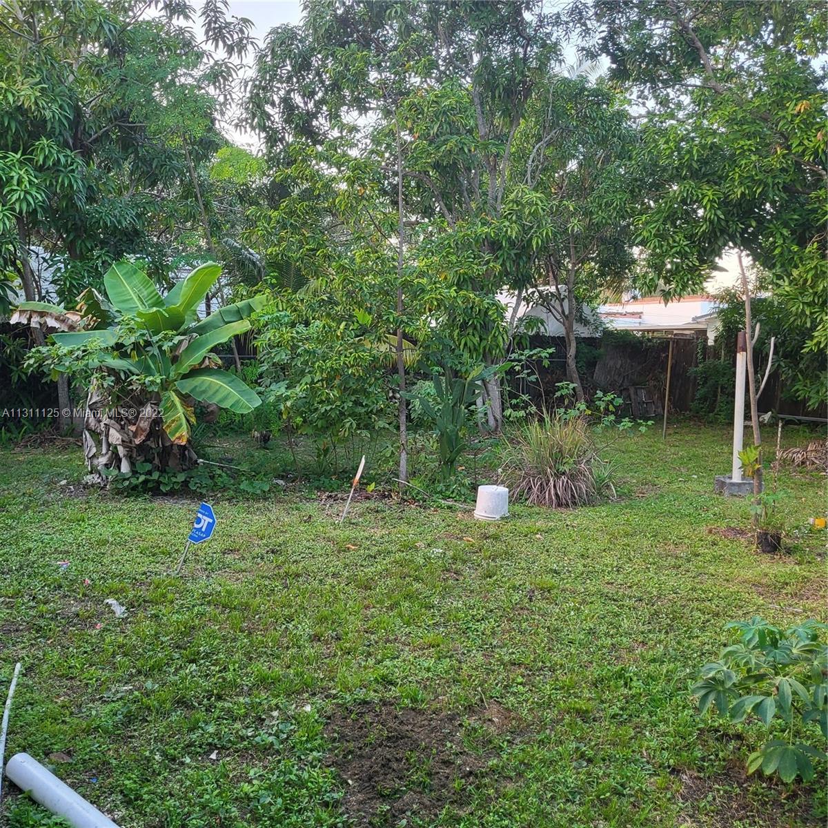 IRONS MANOR 2ND ADDN - Residential